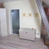 Dachausbau mit Glastr u. Einbauschrank